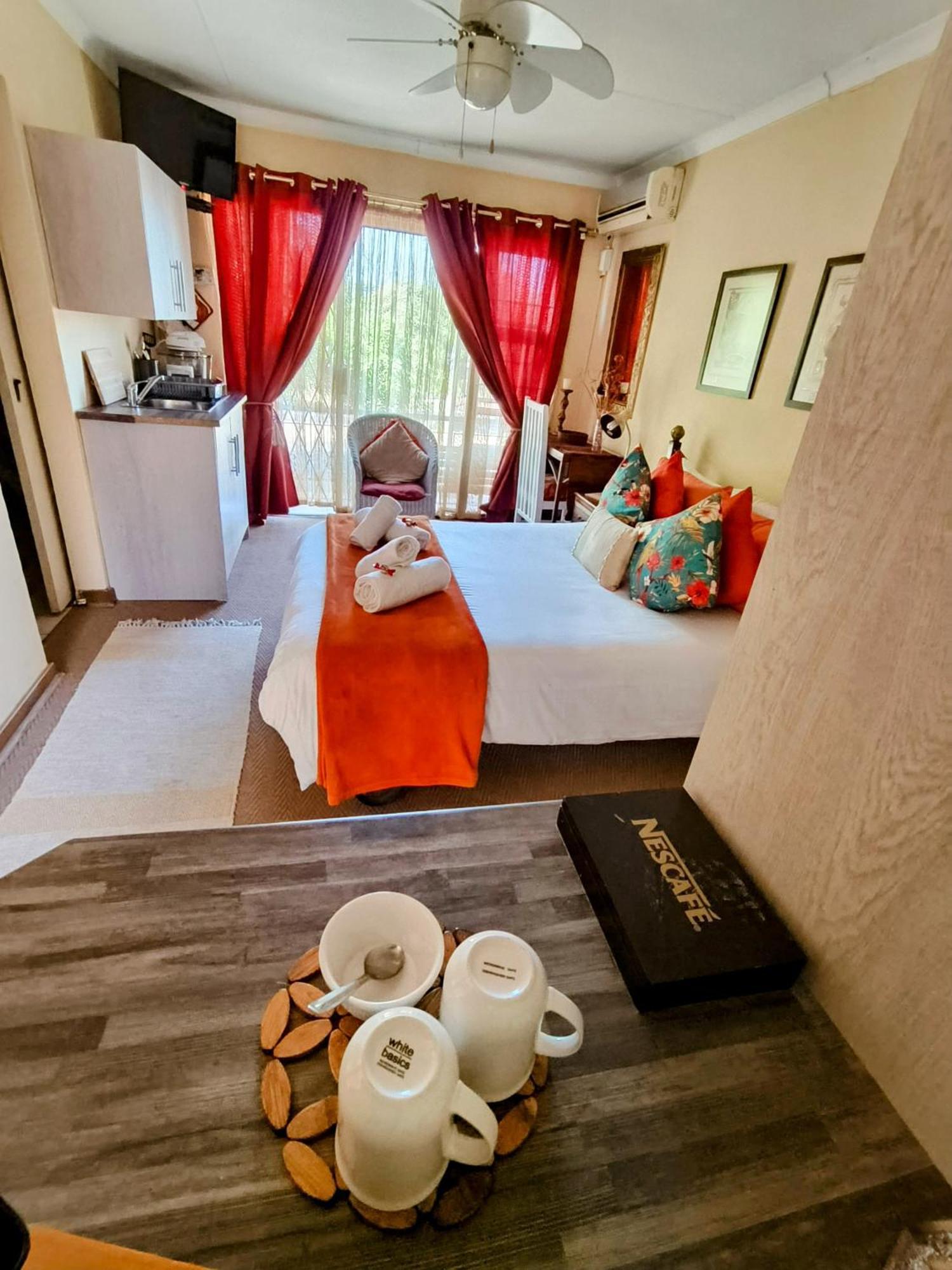 La Boheme Gastehuis Bloemfontein Pokoj fotografie